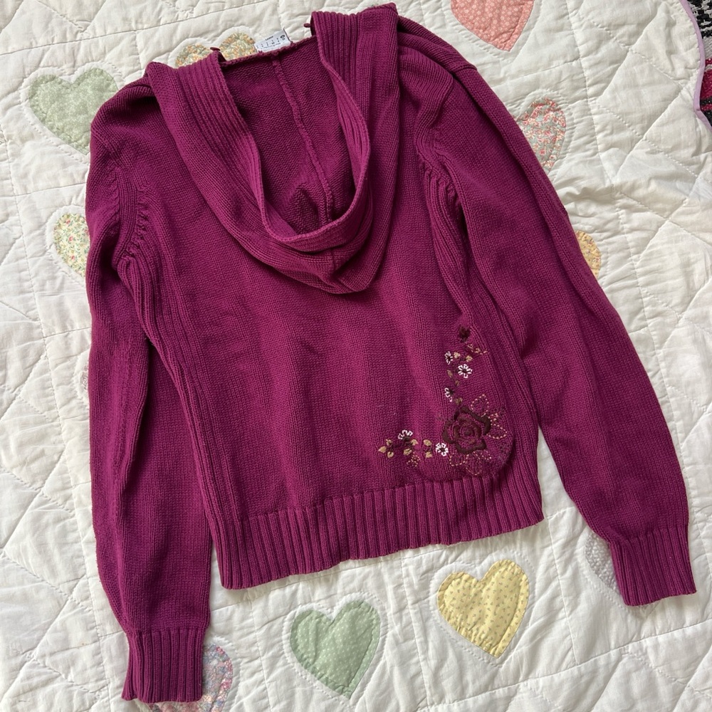 Columbia women’s purple hooded sweater flower embellishments chunky knit size M